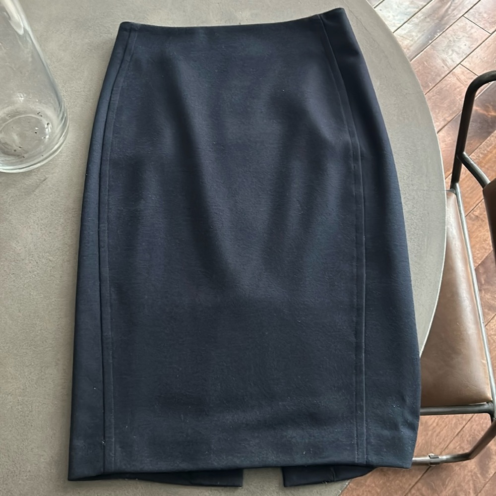 Judith and Charles pencil skirt size 2